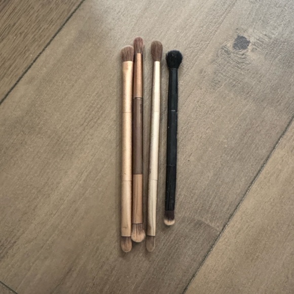 Assorted Makeup Collection - Picture 8 of 10